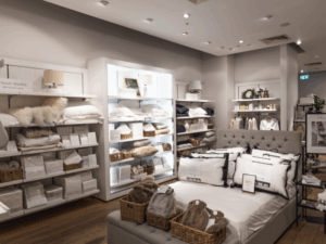 Home goods retailer using a business line of credit